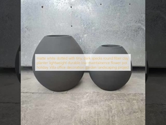 mat beyaz, minik, koyu lekelerle çizilmiş yuvarlak elyaf kil bitki yetiştiricisi hafif ağırlıklı dayanıklı düşük bakımlı çiçek küpü tatil villa ofis dekorasyonu bahçe peyzaj projesi