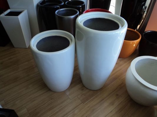 satın al Dış bahçe dekorasyonu için özelleştirilebilir cam lif çiçek ekicileri online manufacture