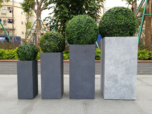satın al 7-8 Yıl İçerideki Yaşam Süresi Yüksek Dikdörtgen Alanlar için Fiber Clay Planter online manufacture