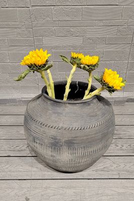 satın al Yuvarlak Şekil Vintage Tarzı Elle Oymalı Dönüşümlü Fiber Clay Planter online manufacture