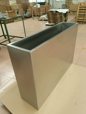 Özel paslanmaz çelik dikdörtgen bahçe ekicisi ekstra büyük metal çiçekli kap