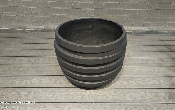 Modern Fiberclay Planter ile Bahçenize sofistikelik katın