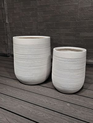Φ300*H400 Fiber Clay Planter 5-6 Yıl Dışarıda Kalmak Yapısal yüzey Hava koşullarına dayanıklı ve uzun ömürlü tasarım