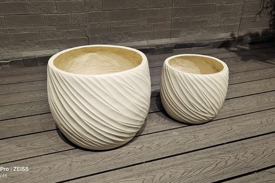 Su geçirmez ve yangın geçirmez Fiber Clay Planter Φ350 * H240 drenaj delikleri ve Φ300 * H210